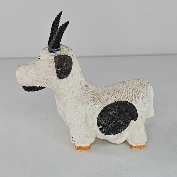 Artesania Rinconada Billy Goat Figurine With Black Spots & Textured Finish - Picture 9 of 9